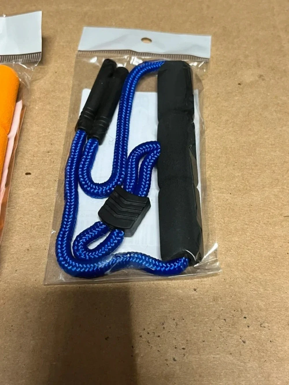Floating sunglasses/glasses holder in Blue - Keep your glasses safe on the water